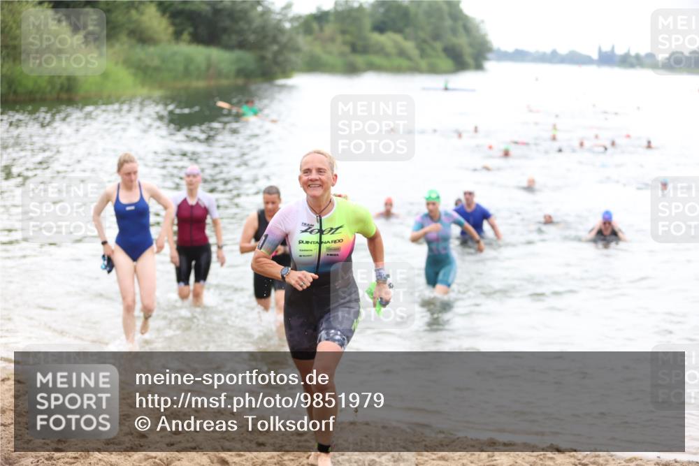 21.06.2026 - 29. Vierlanden-Triathlon Andreas Tolksdorf http://msf.ph/oto/9851979 21.06.2026 10:18:47 Schwimmen 355, 482, 490, 492, 510, 511, 524, 551, 556, 601 meine-sportfotos.de