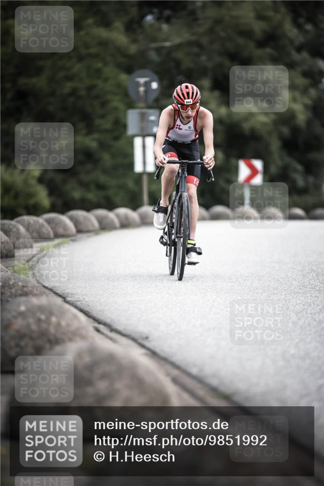 21.06.2026 - 29. Vierlanden-Triathlon H.Heesch http://msf.ph/oto/9851992 21.06.2026 12:05:36 Radfahren 662, 767, 842, 849, 874, 944 meine-sportfotos.de