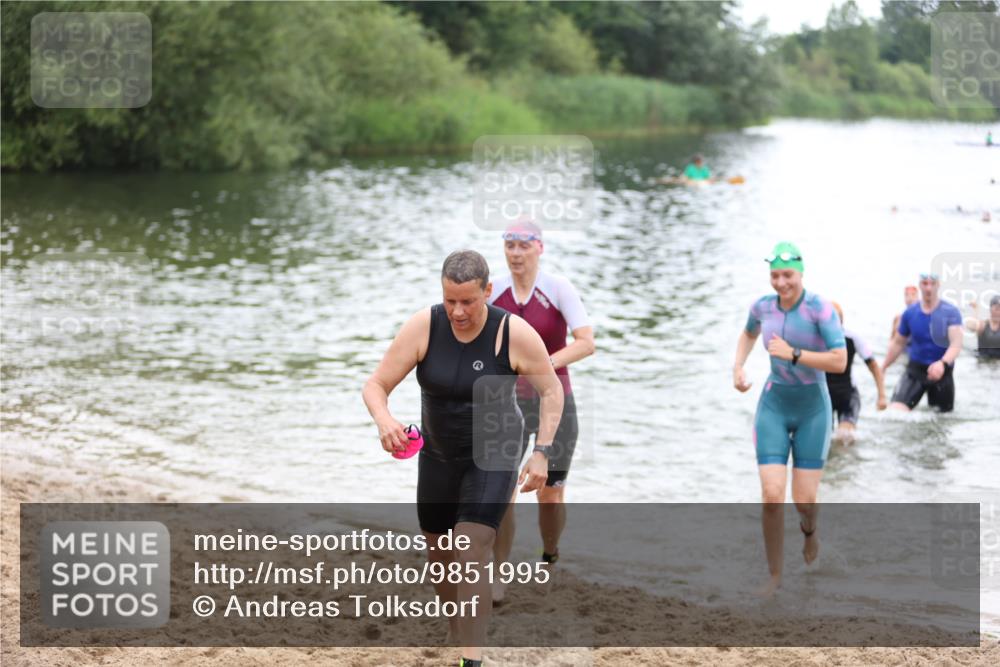21.06.2026 - 29. Vierlanden-Triathlon Andreas Tolksdorf http://msf.ph/oto/9851995 21.06.2026 10:18:51 Schwimmen 355, 482, 492, 497, 524, 551, 556, 561, 570, 595, 601 meine-sportfotos.de