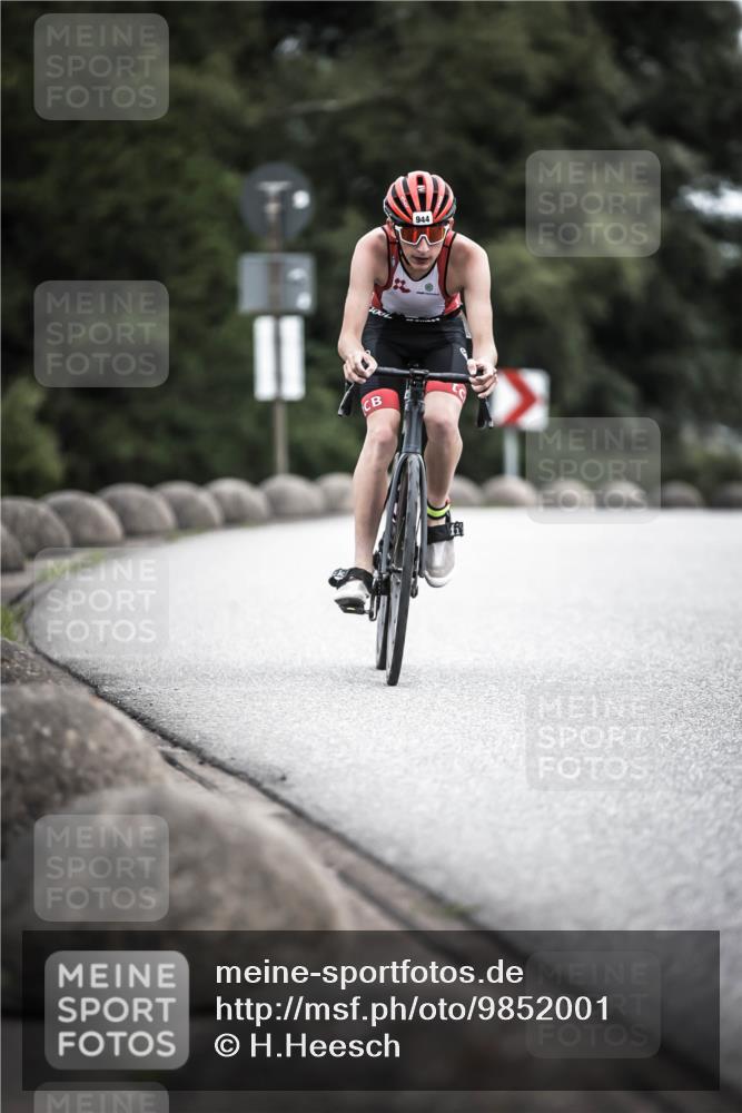 21.06.2026 - 29. Vierlanden-Triathlon H.Heesch http://msf.ph/oto/9852001 21.06.2026 12:05:36 Radfahren 662, 767, 842, 849, 874, 944 meine-sportfotos.de