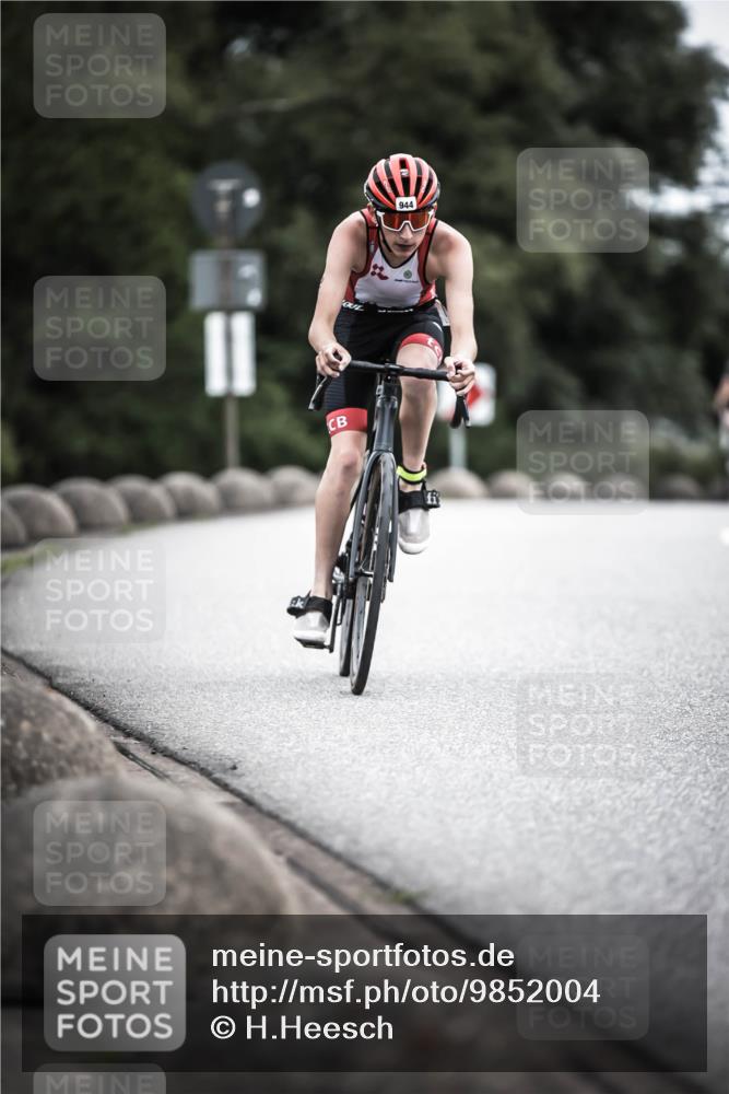 21.06.2026 - 29. Vierlanden-Triathlon H.Heesch http://msf.ph/oto/9852004 21.06.2026 12:05:36 Radfahren 662, 767, 842, 849, 874, 944 meine-sportfotos.de