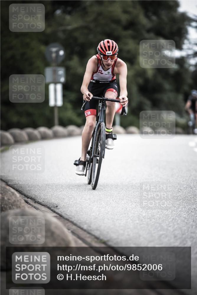 21.06.2026 - 29. Vierlanden-Triathlon H.Heesch http://msf.ph/oto/9852006 21.06.2026 12:05:36 Radfahren 662, 767, 842, 849, 874, 944 meine-sportfotos.de