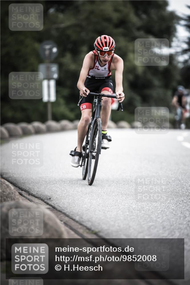 21.06.2026 - 29. Vierlanden-Triathlon H.Heesch http://msf.ph/oto/9852008 21.06.2026 12:05:36 Radfahren 662, 767, 842, 849, 874, 944 meine-sportfotos.de