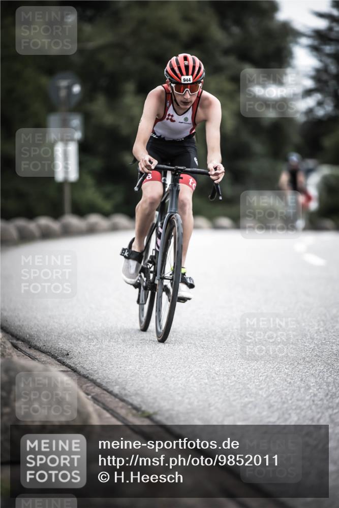 21.06.2026 - 29. Vierlanden-Triathlon H.Heesch http://msf.ph/oto/9852011 21.06.2026 12:05:36 Radfahren 662, 767, 842, 849, 874, 944 meine-sportfotos.de
