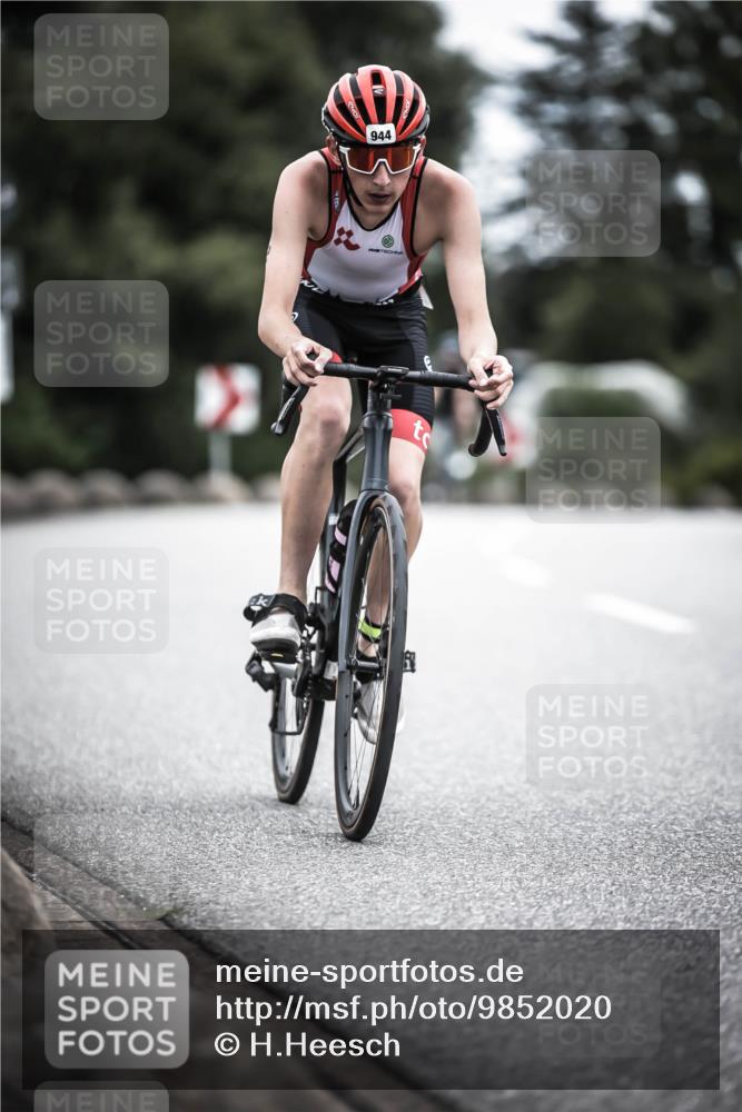 21.06.2026 - 29. Vierlanden-Triathlon H.Heesch http://msf.ph/oto/9852020 21.06.2026 12:05:37 Radfahren 662, 767, 842, 849, 874, 944 meine-sportfotos.de