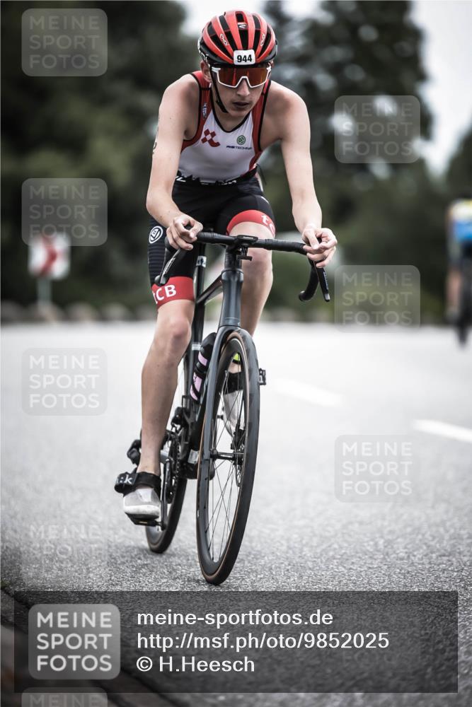 21.06.2026 - 29. Vierlanden-Triathlon H.Heesch http://msf.ph/oto/9852025 21.06.2026 12:05:37 Radfahren 662, 767, 842, 849, 874, 944 meine-sportfotos.de