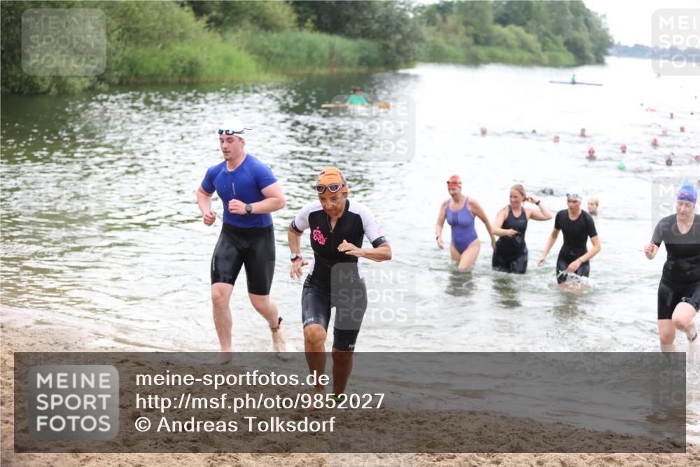 21.06.2026 - 29. Vierlanden-Triathlon Andreas Tolksdorf http://msf.ph/oto/9852027 21.06.2026 10:18:56 Schwimmen 355, 492, 497, 524, 551, 561, 570, 595, 615 meine-sportfotos.de