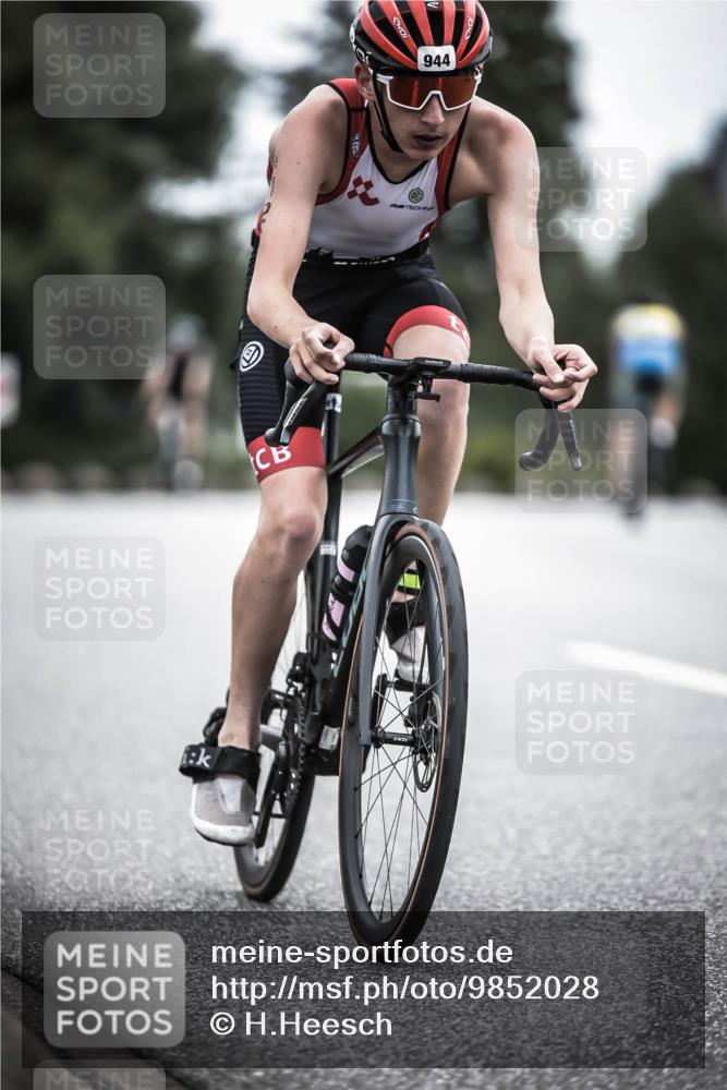 21.06.2026 - 29. Vierlanden-Triathlon H.Heesch http://msf.ph/oto/9852028 21.06.2026 12:05:37 Radfahren 662, 767, 842, 849, 874, 944 meine-sportfotos.de