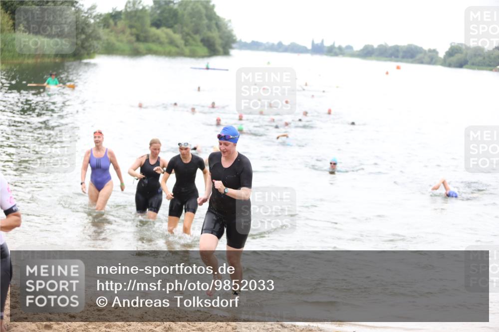 21.06.2026 - 29. Vierlanden-Triathlon Andreas Tolksdorf http://msf.ph/oto/9852033 21.06.2026 10:18:57 Schwimmen 355, 492, 497, 512, 524, 551, 561, 570, 595, 615 meine-sportfotos.de