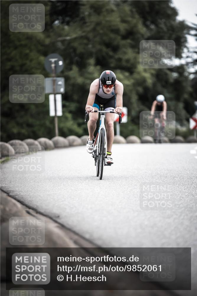 21.06.2026 - 29. Vierlanden-Triathlon H.Heesch http://msf.ph/oto/9852061 21.06.2026 12:05:45 Radfahren 721, 767, 842, 879, 918 meine-sportfotos.de