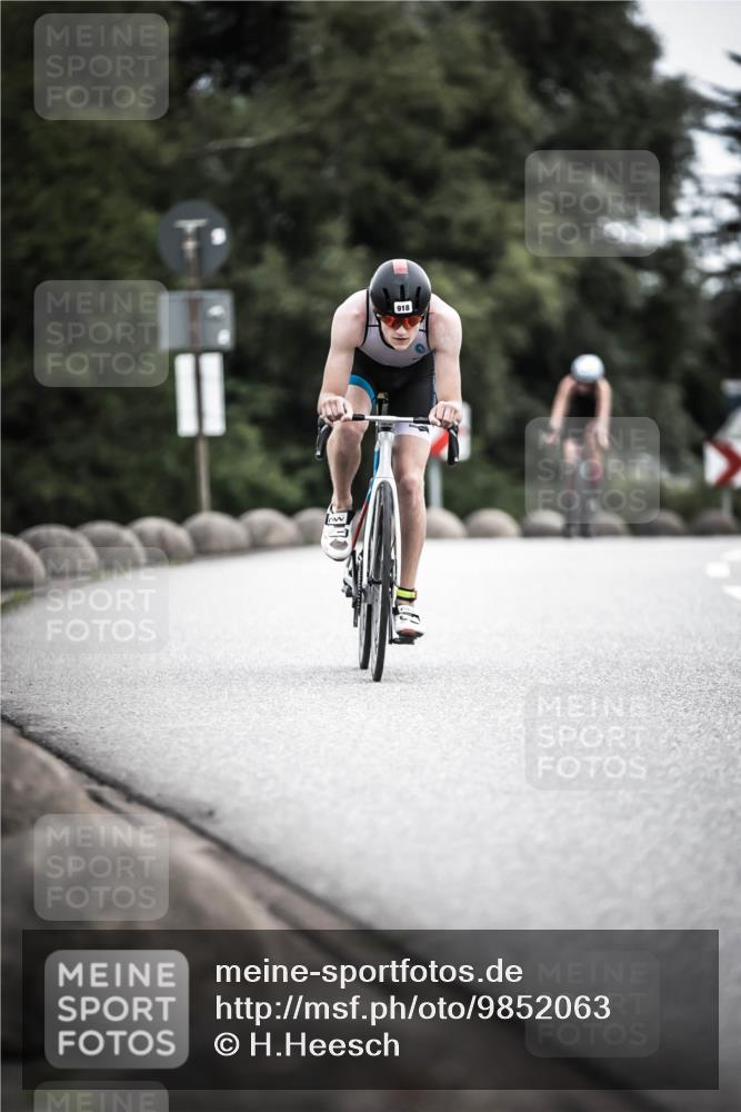 21.06.2026 - 29. Vierlanden-Triathlon H.Heesch http://msf.ph/oto/9852063 21.06.2026 12:05:45 Radfahren 721, 767, 842, 879, 918 meine-sportfotos.de