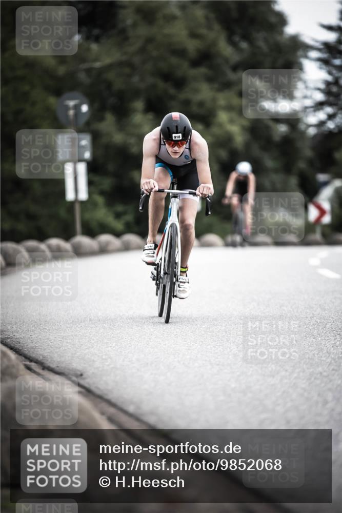 21.06.2026 - 29. Vierlanden-Triathlon H.Heesch http://msf.ph/oto/9852068 21.06.2026 12:05:45 Radfahren 721, 767, 842, 879, 918 meine-sportfotos.de