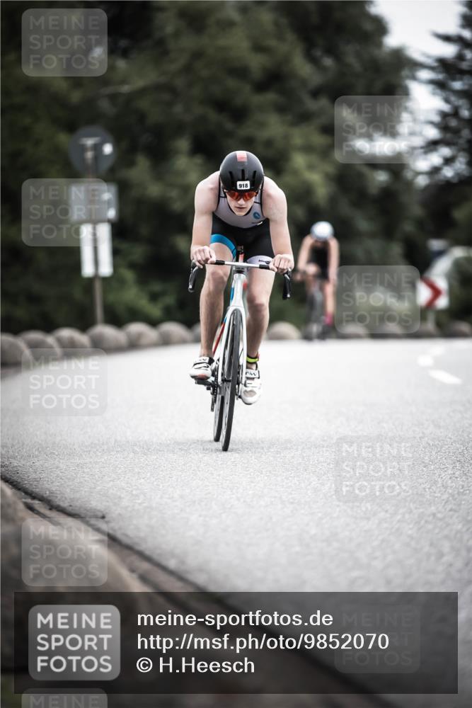 21.06.2026 - 29. Vierlanden-Triathlon H.Heesch http://msf.ph/oto/9852070 21.06.2026 12:05:45 Radfahren 721, 767, 842, 879, 918 meine-sportfotos.de
