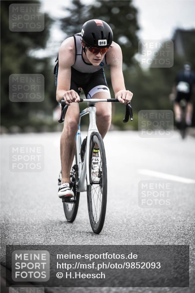 21.06.2026 - 29. Vierlanden-Triathlon H.Heesch http://msf.ph/oto/9852093 21.06.2026 12:05:46 Radfahren 721, 767, 827, 879, 918, 955 meine-sportfotos.de