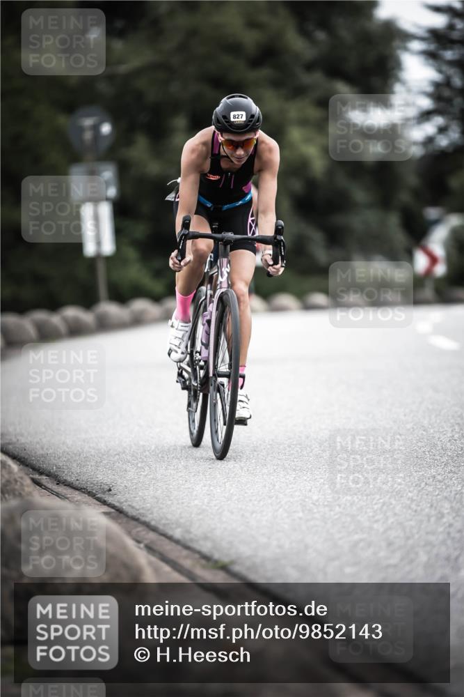 21.06.2026 - 29. Vierlanden-Triathlon H.Heesch http://msf.ph/oto/9852143 21.06.2026 12:05:53 Radfahren 827, 879, 927, 942, 955 meine-sportfotos.de