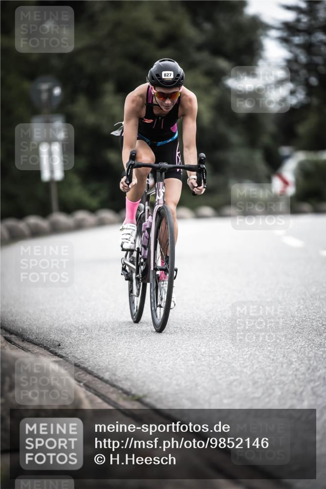 21.06.2026 - 29. Vierlanden-Triathlon H.Heesch http://msf.ph/oto/9852146 21.06.2026 12:05:53 Radfahren 827, 879, 927, 942, 955 meine-sportfotos.de