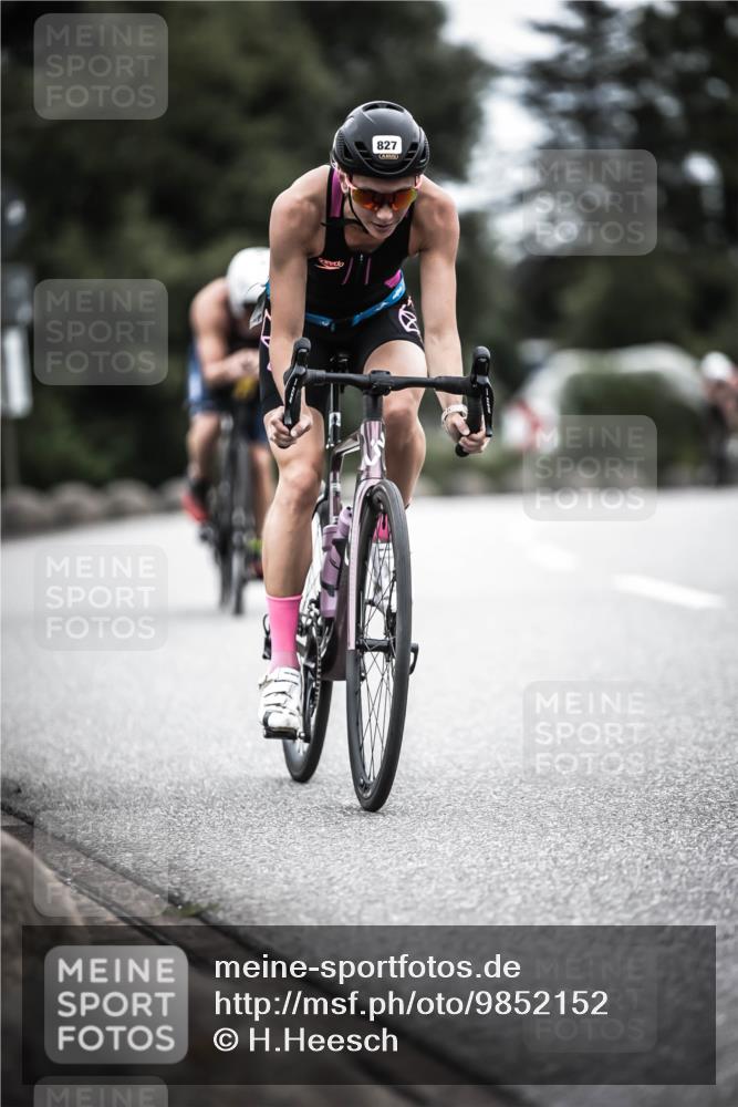 21.06.2026 - 29. Vierlanden-Triathlon H.Heesch http://msf.ph/oto/9852152 21.06.2026 12:05:53 Radfahren 827, 879, 927, 942, 955 meine-sportfotos.de