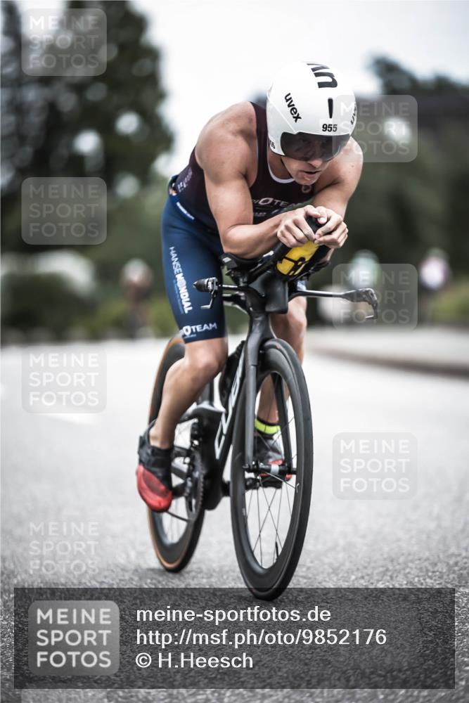 21.06.2026 - 29. Vierlanden-Triathlon H.Heesch http://msf.ph/oto/9852176 21.06.2026 12:05:54 Radfahren 827, 852, 927, 942, 955 meine-sportfotos.de