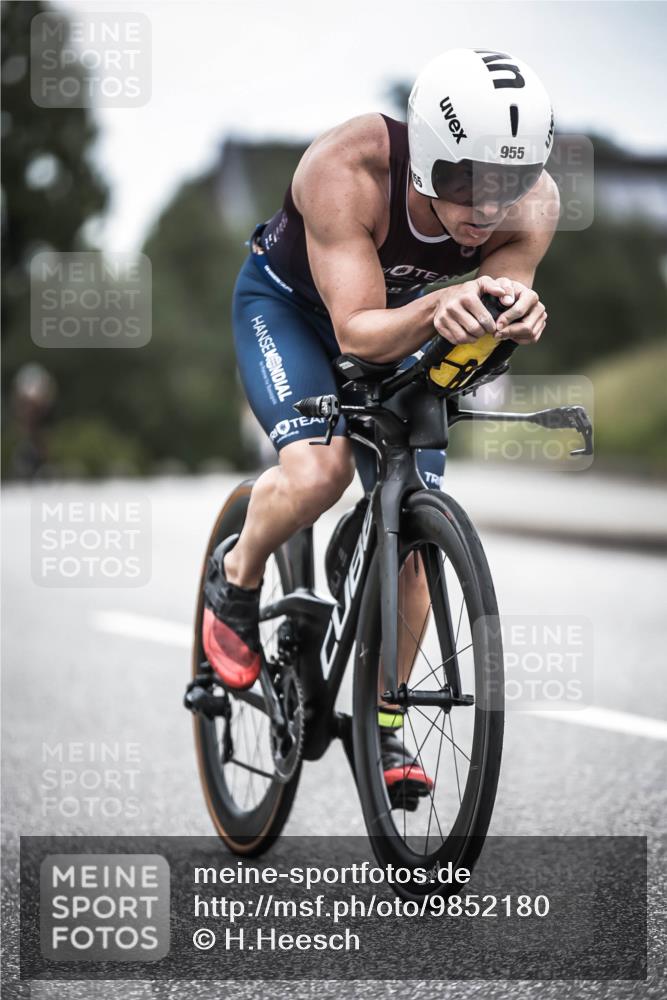21.06.2026 - 29. Vierlanden-Triathlon H.Heesch http://msf.ph/oto/9852180 21.06.2026 12:05:54 Radfahren 827, 852, 927, 942, 955 meine-sportfotos.de