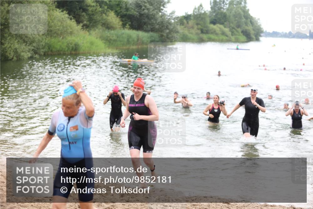 21.06.2026 - 29. Vierlanden-Triathlon Andreas Tolksdorf http://msf.ph/oto/9852181 21.06.2026 10:19:24 Schwimmen 502, 518, 522, 527, 534, 548, 566, 580, 594, 603, 624 meine-sportfotos.de