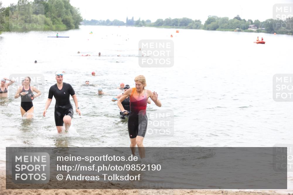 21.06.2026 - 29. Vierlanden-Triathlon Andreas Tolksdorf http://msf.ph/oto/9852190 21.06.2026 10:19:25 Schwimmen 502, 518, 522, 523, 527, 534, 548, 566, 580, 594, 603, 624 meine-sportfotos.de