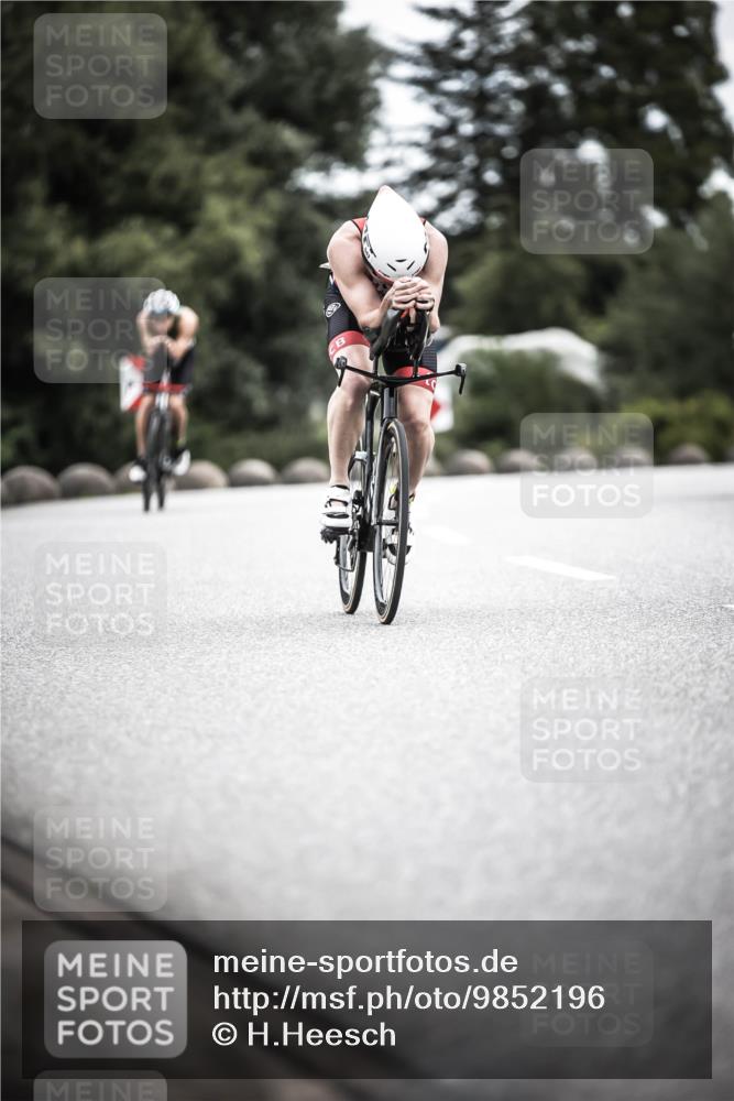 21.06.2026 - 29. Vierlanden-Triathlon H.Heesch http://msf.ph/oto/9852196 21.06.2026 12:05:57 Radfahren 827, 852, 927, 942, 955 meine-sportfotos.de
