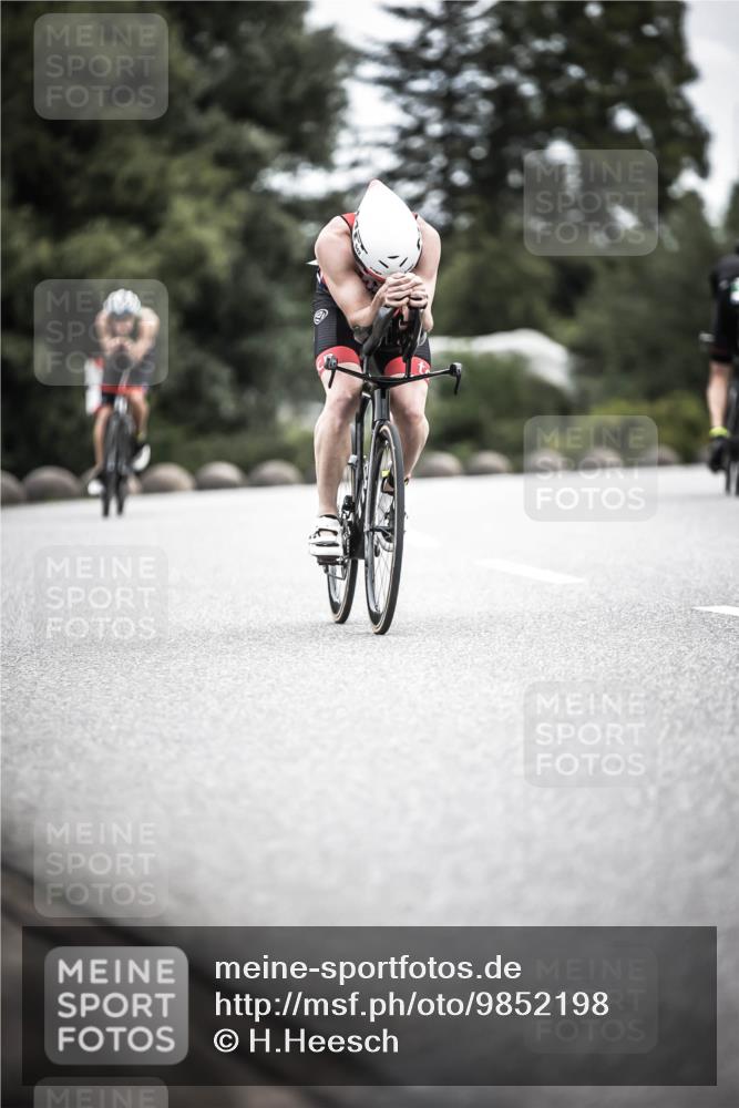 21.06.2026 - 29. Vierlanden-Triathlon H.Heesch http://msf.ph/oto/9852198 21.06.2026 12:05:57 Radfahren 827, 852, 927, 942, 955 meine-sportfotos.de