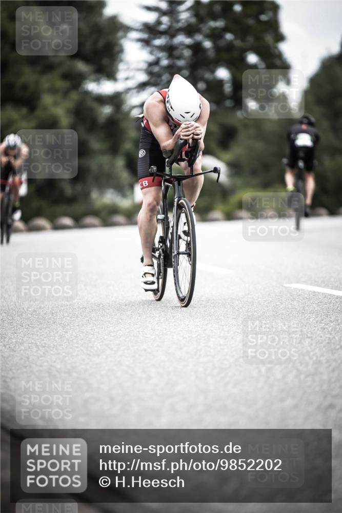 21.06.2026 - 29. Vierlanden-Triathlon H.Heesch http://msf.ph/oto/9852202 21.06.2026 12:05:57 Radfahren 827, 852, 927, 942, 955 meine-sportfotos.de