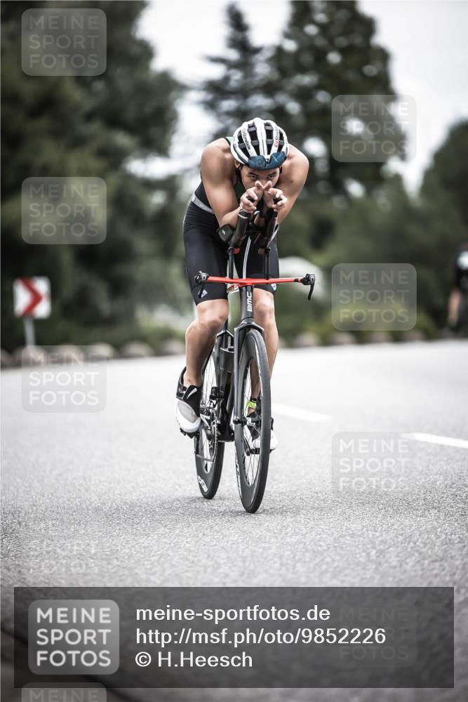 21.06.2026 - 29. Vierlanden-Triathlon H.Heesch http://msf.ph/oto/9852226 21.06.2026 12:05:59 Radfahren 248, 852, 927, 942, 963, 966 meine-sportfotos.de
