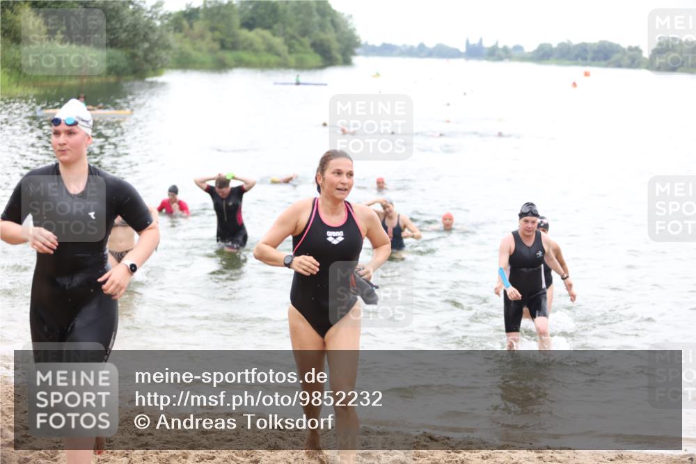 21.06.2026 - 29. Vierlanden-Triathlon Andreas Tolksdorf http://msf.ph/oto/9852232 21.06.2026 10:19:29 Schwimmen 498, 502, 518, 522, 523, 527, 534, 548, 566, 580, 581, 594, 603, 1357 meine-sportfotos.de