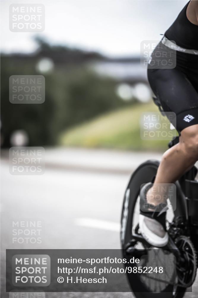 21.06.2026 - 29. Vierlanden-Triathlon H.Heesch http://msf.ph/oto/9852248 21.06.2026 12:06:00 Radfahren 248, 852, 927, 942, 963, 966 meine-sportfotos.de