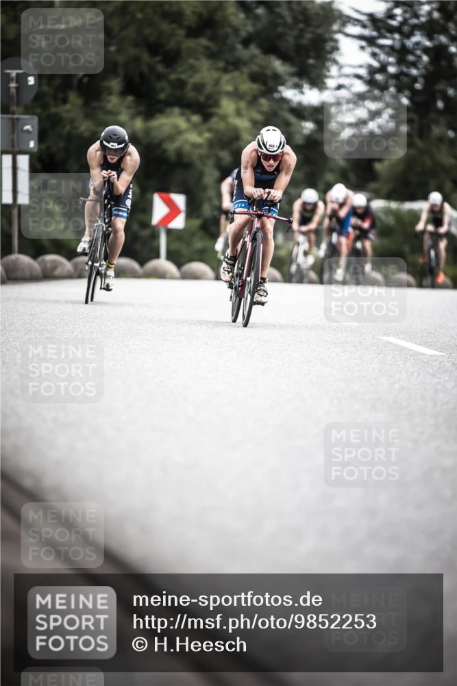 21.06.2026 - 29. Vierlanden-Triathlon H.Heesch http://msf.ph/oto/9852253 21.06.2026 12:06:06 Radfahren 248, 264, 706, 829, 913, 919, 941, 954, 956, 957, 963, 965, 966, 972, 975 meine-sportfotos.de