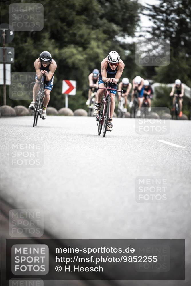 21.06.2026 - 29. Vierlanden-Triathlon H.Heesch http://msf.ph/oto/9852255 21.06.2026 12:06:06 Radfahren 248, 264, 706, 829, 913, 919, 941, 954, 956, 957, 963, 965, 966, 972, 975 meine-sportfotos.de