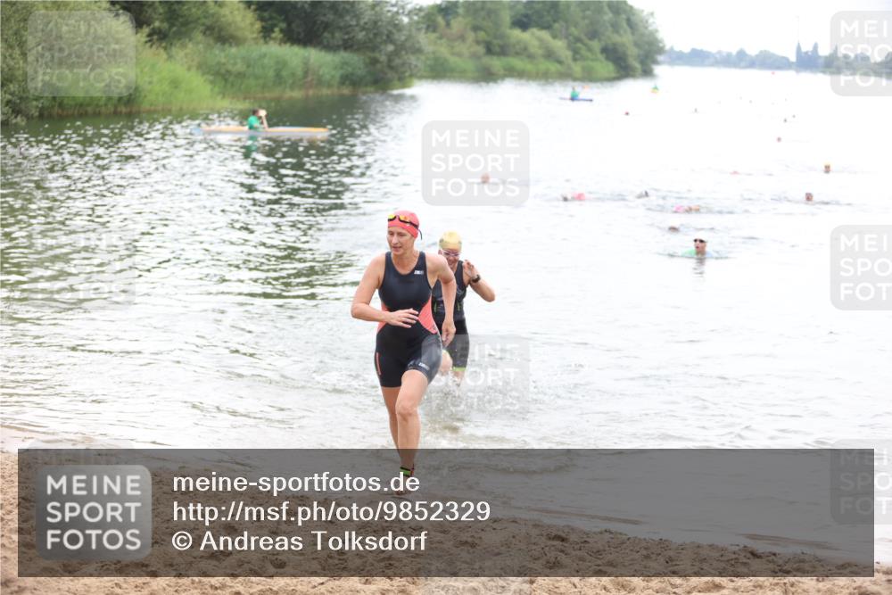 21.06.2026 - 29. Vierlanden-Triathlon Andreas Tolksdorf http://msf.ph/oto/9852329 21.06.2026 10:19:49 Schwimmen 314, 568, 586 meine-sportfotos.de