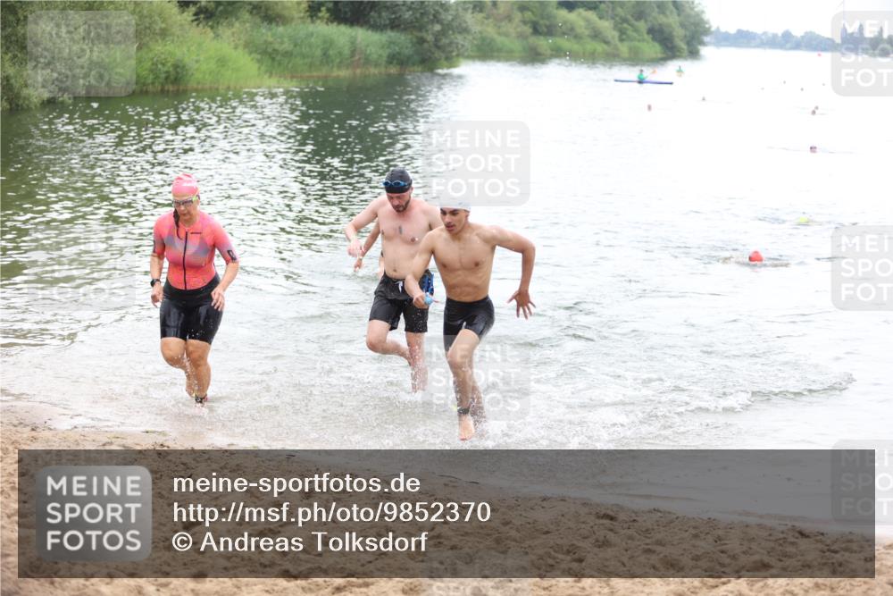 21.06.2026 - 29. Vierlanden-Triathlon Andreas Tolksdorf http://msf.ph/oto/9852370 21.06.2026 10:20:19 Schwimmen 366, 489, 559, 572, 616, 619 meine-sportfotos.de