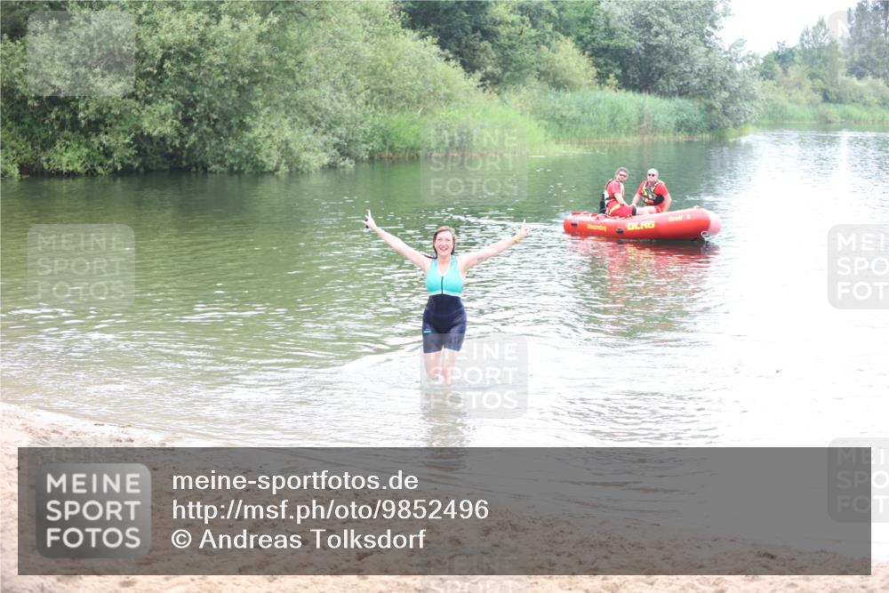 21.06.2026 - 29. Vierlanden-Triathlon Andreas Tolksdorf http://msf.ph/oto/9852496 21.06.2026 10:24:00 Schwimmen 560, 589, 611 meine-sportfotos.de