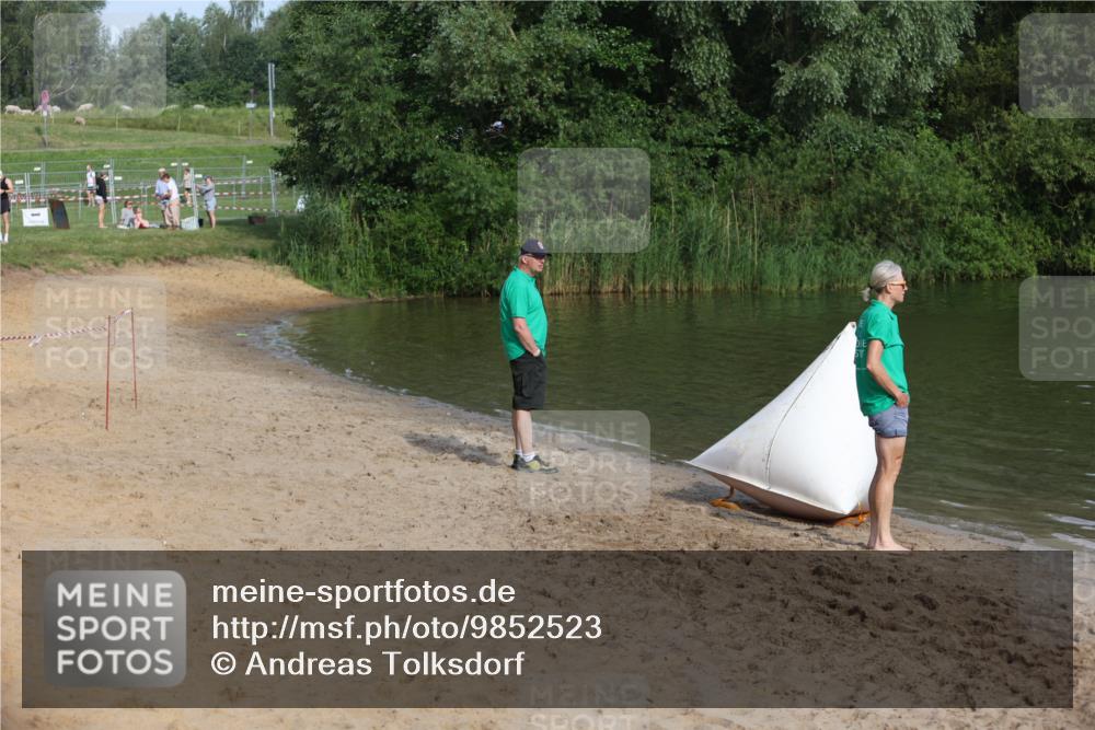 21.06.2026 - 29. Vierlanden-Triathlon Andreas Tolksdorf http://msf.ph/oto/9852523 21.06.2026 08:28:10 Schwimmen  meine-sportfotos.de