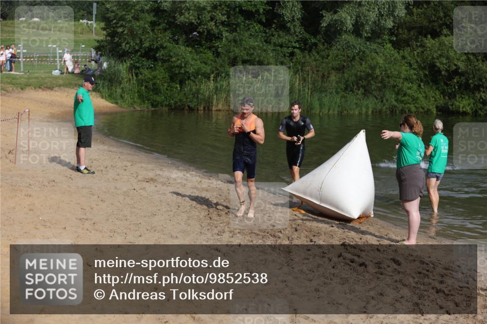 21.06.2026 - 29. Vierlanden-Triathlon Andreas Tolksdorf http://msf.ph/oto/9852538 21.06.2026 08:32:43 Schwimmen 2, 16, 26, 47 meine-sportfotos.de