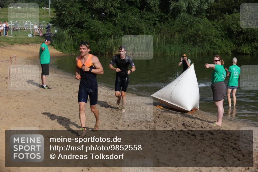 21.06.2026 - 29. Vierlanden-Triathlon Andreas Tolksdorf http://msf.ph/oto/9852558 21.06.2026 08:32:44 Schwimmen 2, 16, 26, 47 meine-sportfotos.de