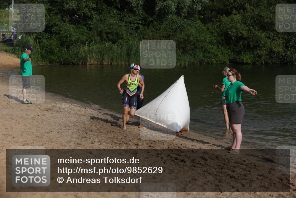 21.06.2026 - 29. Vierlanden-Triathlon Andreas Tolksdorf http://msf.ph/oto/9852629 21.06.2026 08:34:40 Schwimmen  meine-sportfotos.de