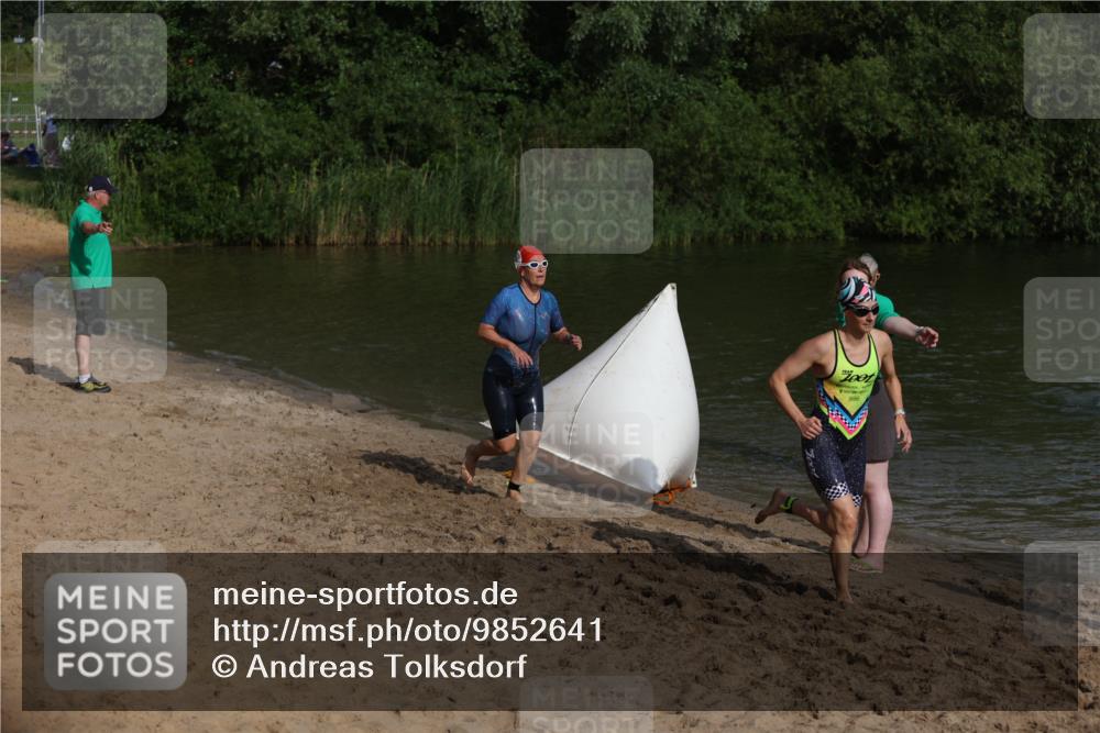 21.06.2026 - 29. Vierlanden-Triathlon Andreas Tolksdorf http://msf.ph/oto/9852641 21.06.2026 08:34:41 Schwimmen  meine-sportfotos.de