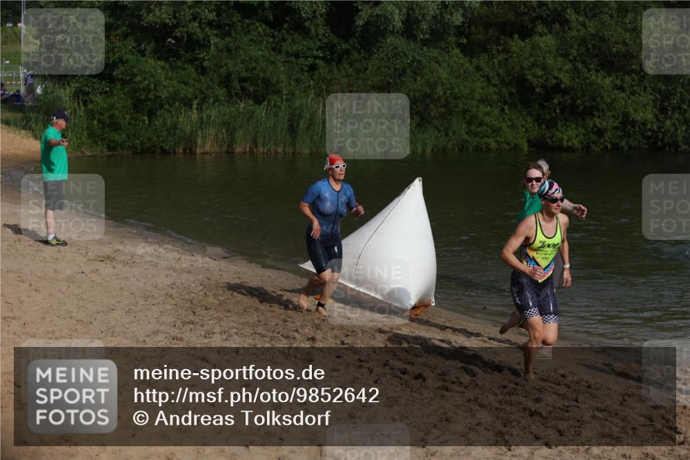 21.06.2026 - 29. Vierlanden-Triathlon Andreas Tolksdorf http://msf.ph/oto/9852642 21.06.2026 08:34:41 Schwimmen  meine-sportfotos.de