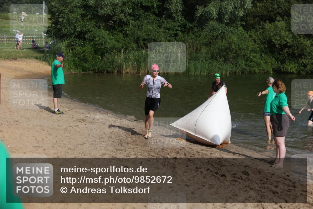 21.06.2026 - 29. Vierlanden-Triathlon Andreas Tolksdorf http://msf.ph/oto/9852672 21.06.2026 08:35:03 Schwimmen 216 meine-sportfotos.de