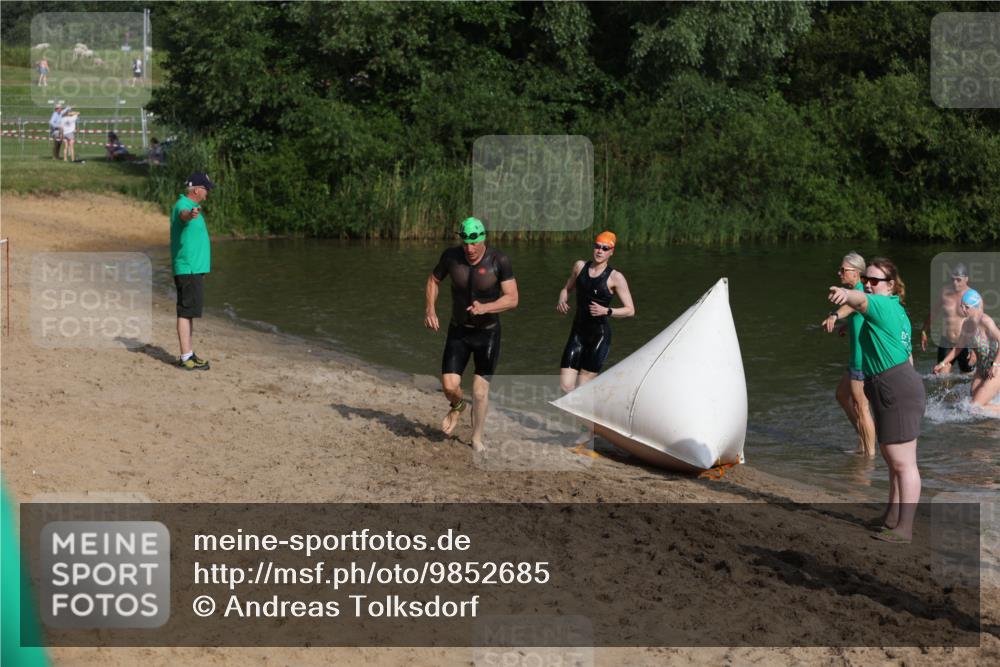 21.06.2026 - 29. Vierlanden-Triathlon Andreas Tolksdorf http://msf.ph/oto/9852685 21.06.2026 08:35:06 Schwimmen 79, 216 meine-sportfotos.de