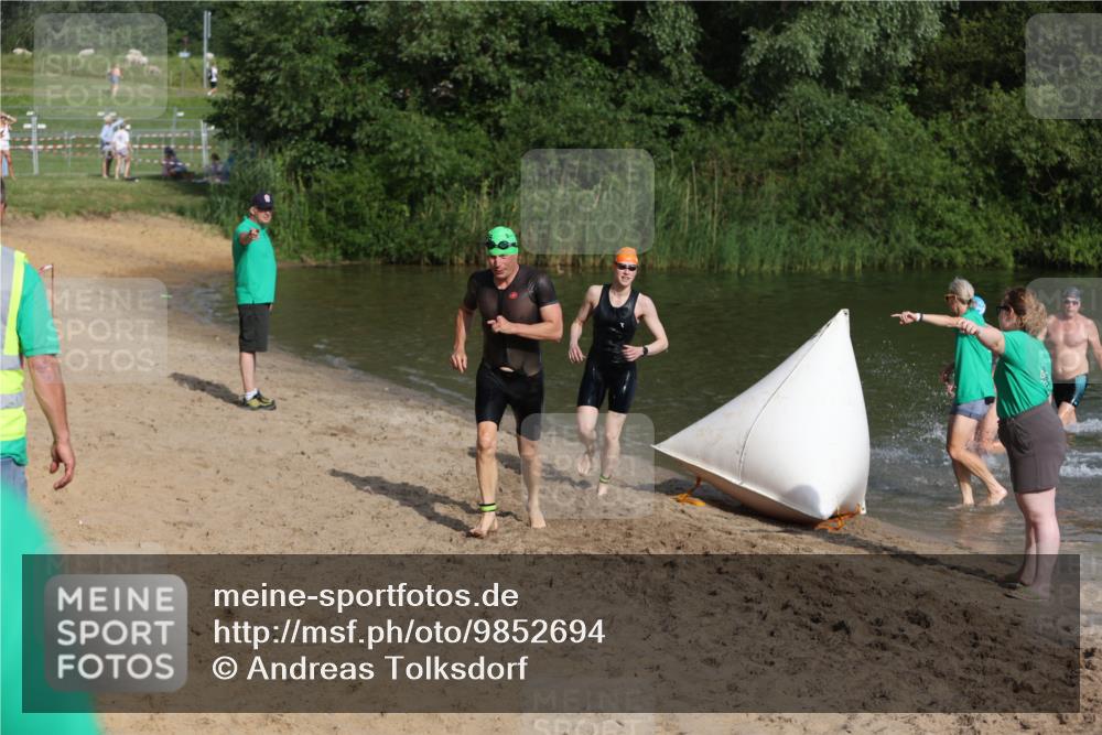 21.06.2026 - 29. Vierlanden-Triathlon Andreas Tolksdorf http://msf.ph/oto/9852694 21.06.2026 08:35:07 Schwimmen 79, 216 meine-sportfotos.de
