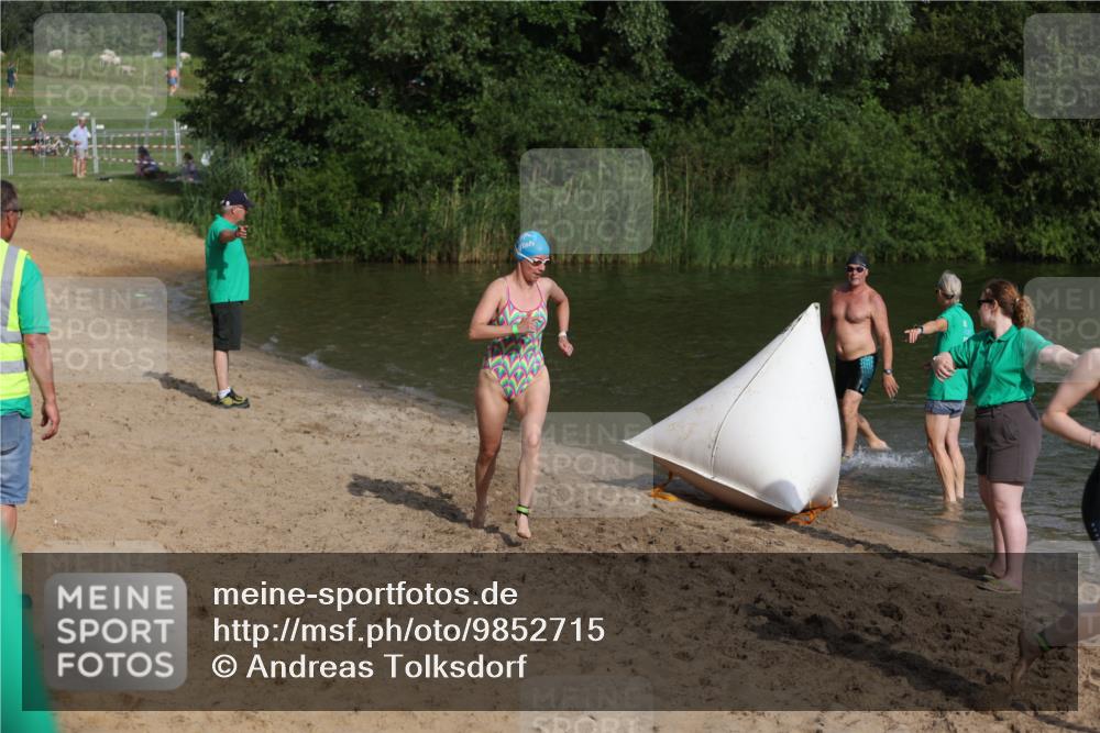 21.06.2026 - 29. Vierlanden-Triathlon Andreas Tolksdorf http://msf.ph/oto/9852715 21.06.2026 08:35:10 Schwimmen 79, 216 meine-sportfotos.de