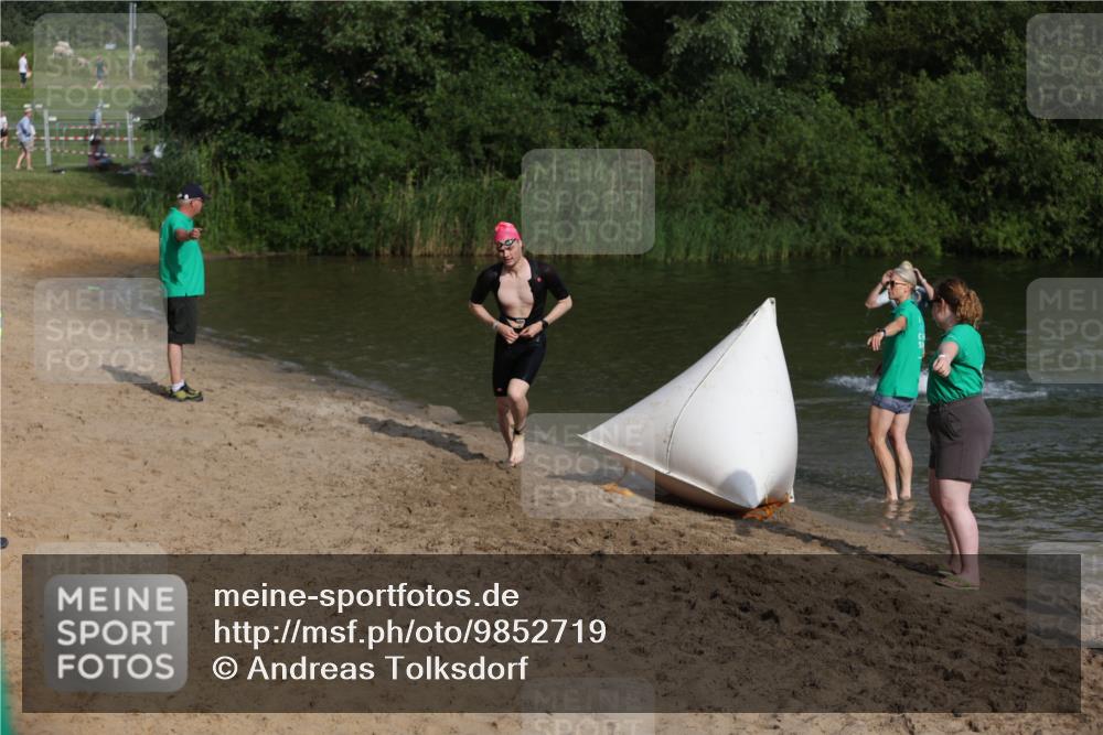 21.06.2026 - 29. Vierlanden-Triathlon Andreas Tolksdorf http://msf.ph/oto/9852719 21.06.2026 08:35:17 Schwimmen 23, 49, 79 meine-sportfotos.de