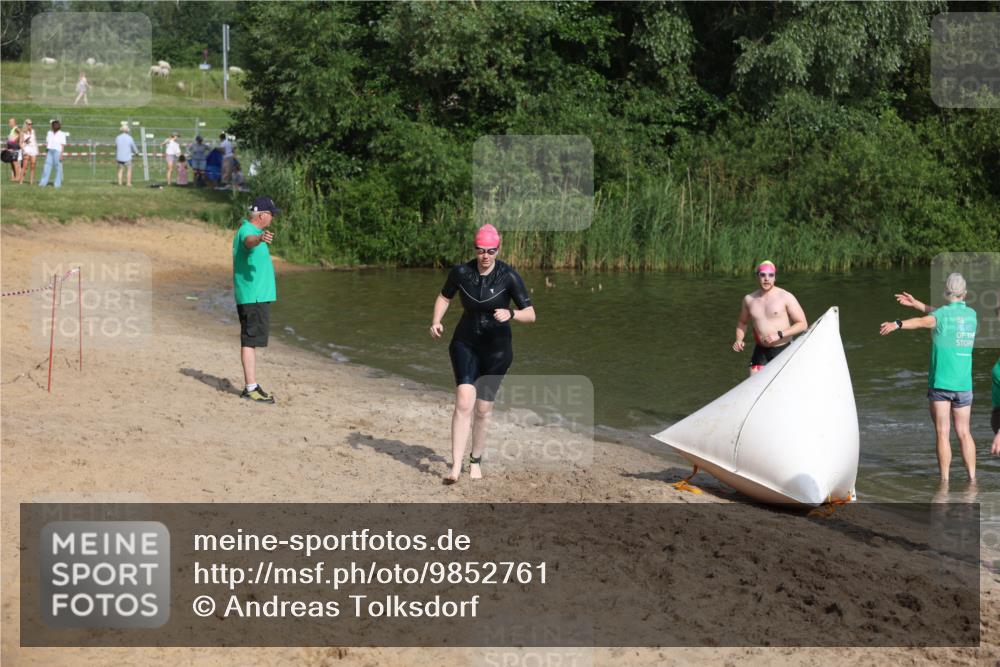21.06.2026 - 29. Vierlanden-Triathlon Andreas Tolksdorf http://msf.ph/oto/9852761 21.06.2026 08:35:41 Schwimmen  meine-sportfotos.de
