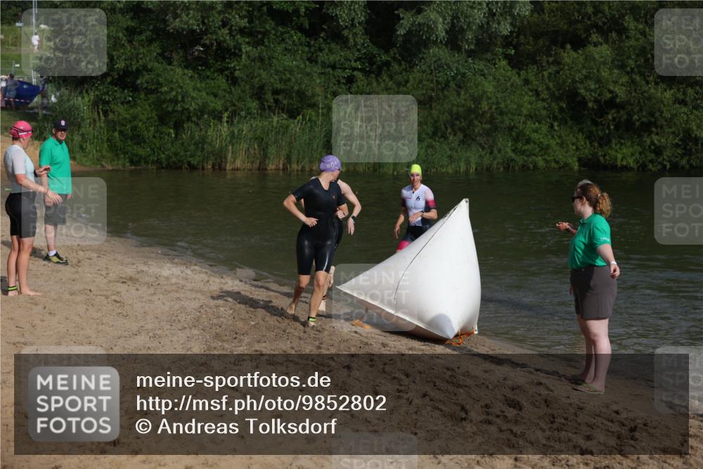 21.06.2026 - 29. Vierlanden-Triathlon Andreas Tolksdorf http://msf.ph/oto/9852802 21.06.2026 08:35:59 Schwimmen  meine-sportfotos.de