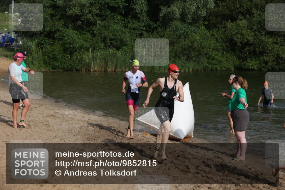 21.06.2026 - 29. Vierlanden-Triathlon Andreas Tolksdorf http://msf.ph/oto/9852815 21.06.2026 08:36:01 Schwimmen  meine-sportfotos.de